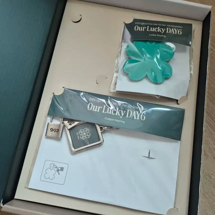 데이식스 마이데이 4기 팬클럽 키트 판매합니다