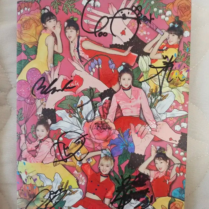 오마이걸 컬러링북 친필사인 앨범