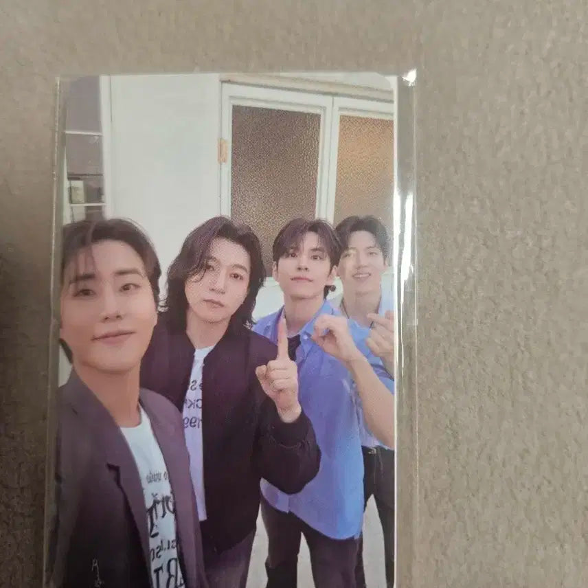데이식스 바람막이 포카