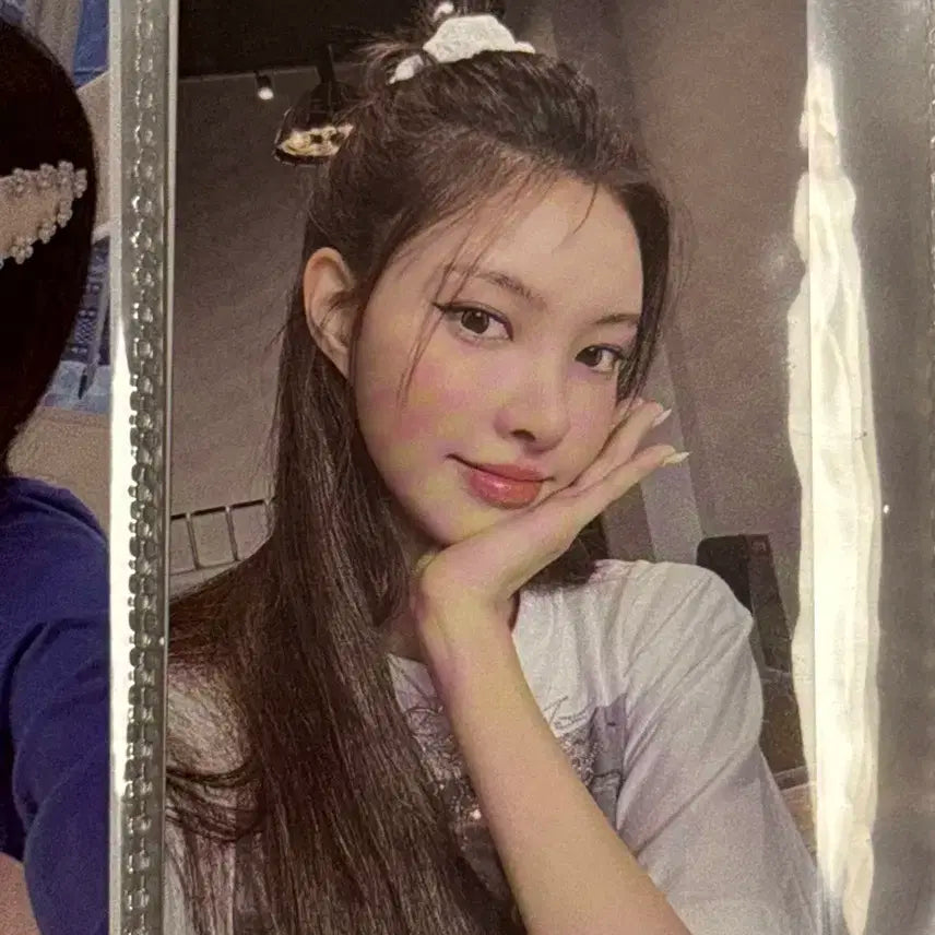 아일릿 bomb 빌려온고양이 위버스버전 윤아 포카