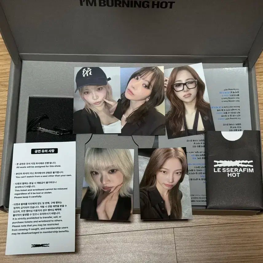 르세라핌 hot 쇼케이스 키트