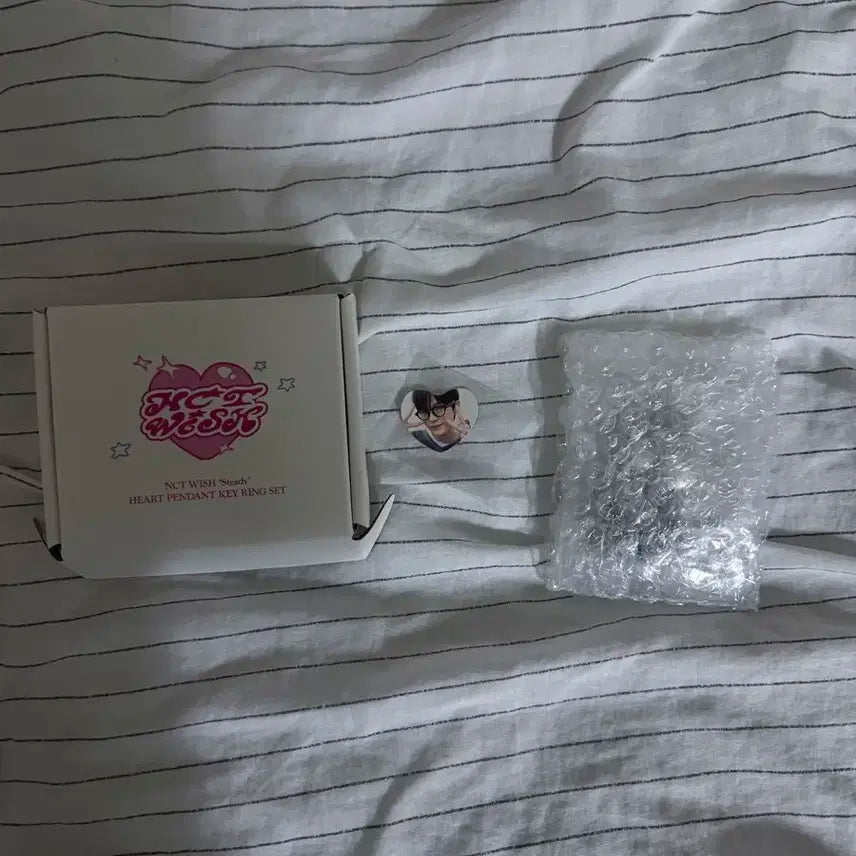 NCT WISH 하트 키링 세트 + 뱃지 유우시