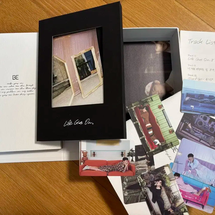 BTS BE Deluxe Edition 앨범 / 배송비포함 / 포카포함