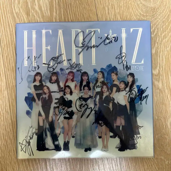 아이즈원 IZ*ONE One-reeler 친필싸인 앨범  비매 품