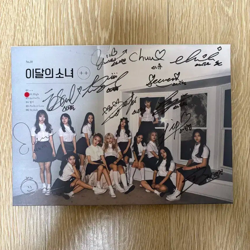 이달의 소녀 ++ 친필 싸인 앨범 CD 비매 품