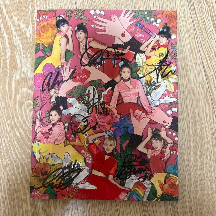 오마이걸 컬러링북 친필 싸인 CD 앨범 비매 품