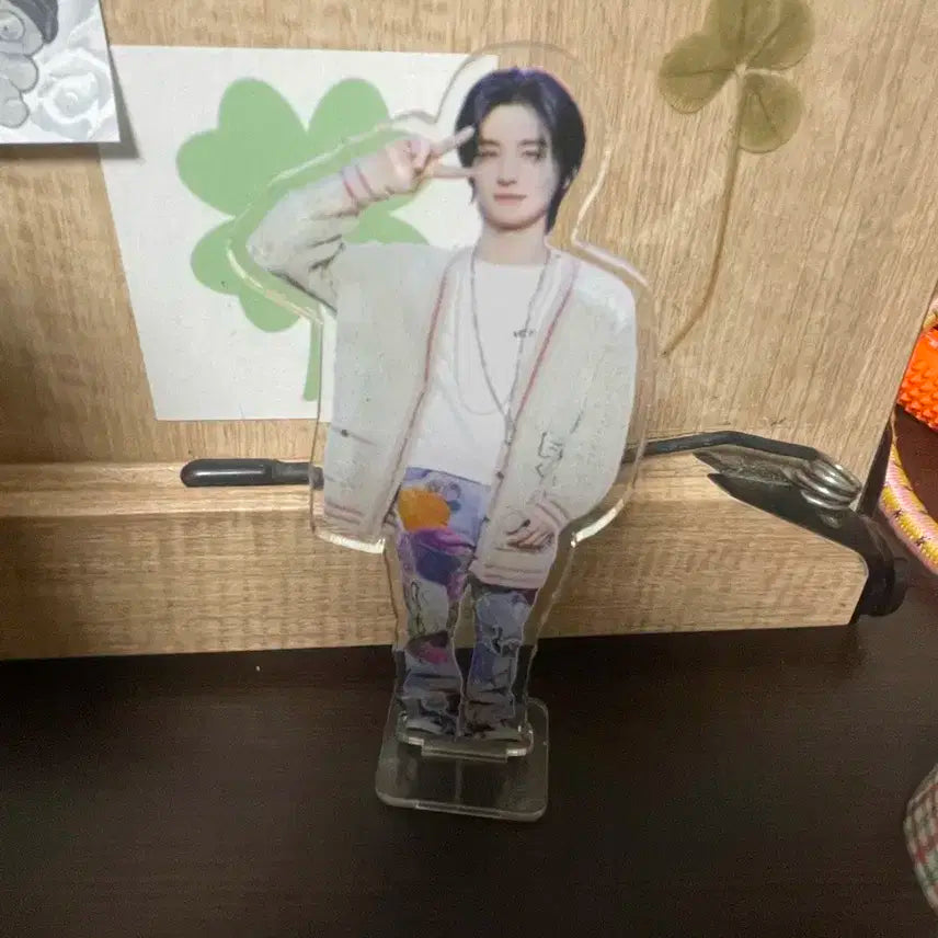 (급처/네고가능/폭덤)보넥도 이한 아크릴 스탠드