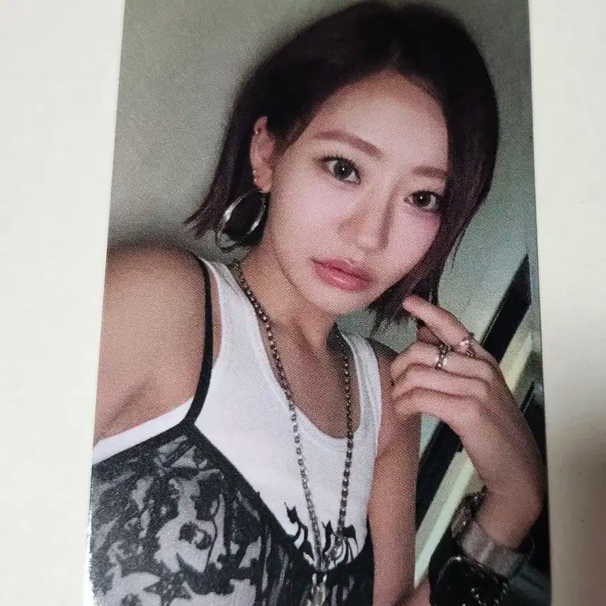 키스오브라이프 쥴리 lipshipskiss 공방포카 양도합니다.