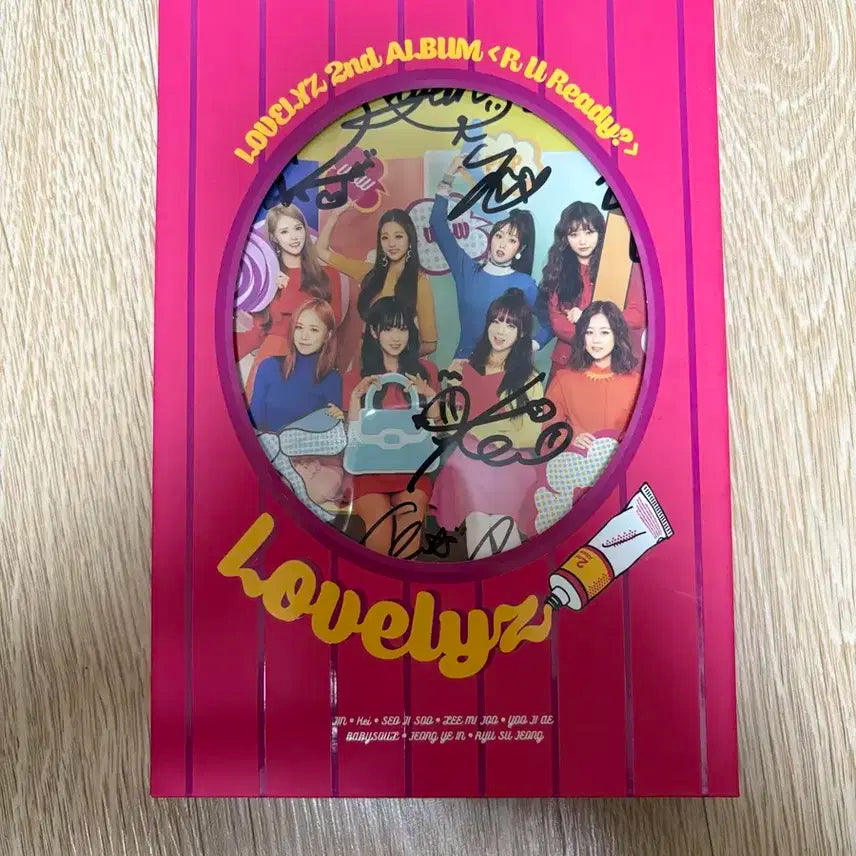 러블리즈 R U Ready? 2집 앨범 친필 싸인 CD 비매 품