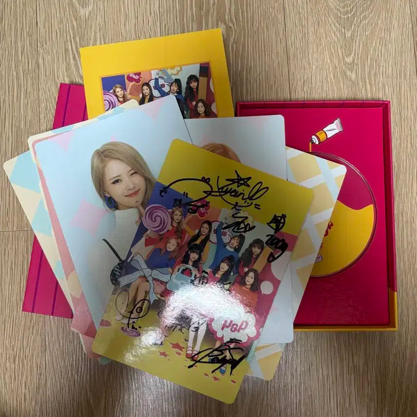 러블리즈 R U Ready? 2집 앨범 친필 싸인 CD 비매 품