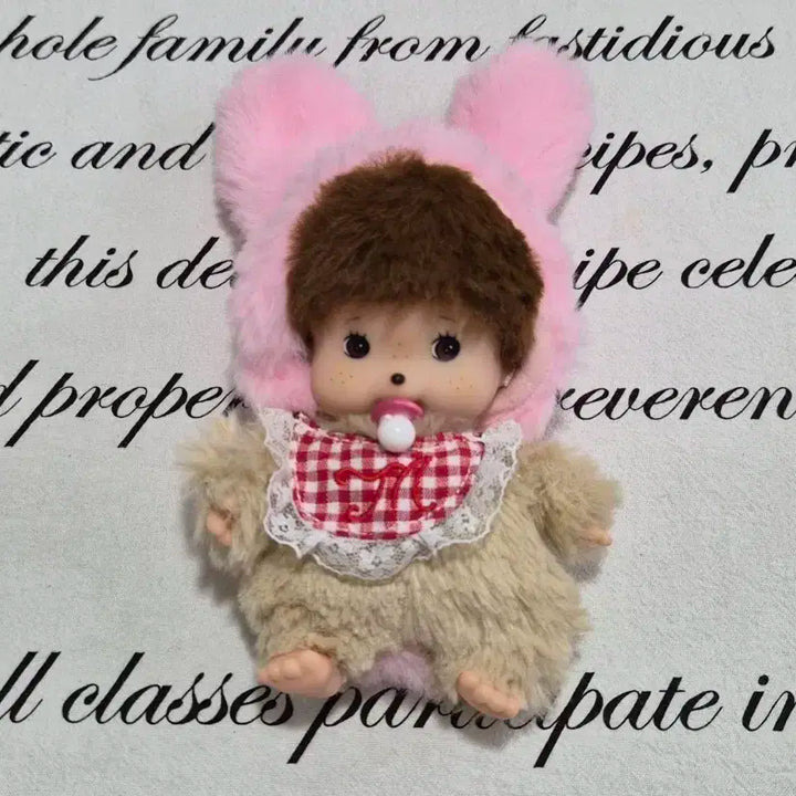 핑크 토끼 몬치치 인형