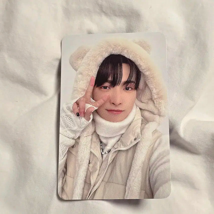 에이티즈 홍중 윈터 후면 싸인 포카 특전