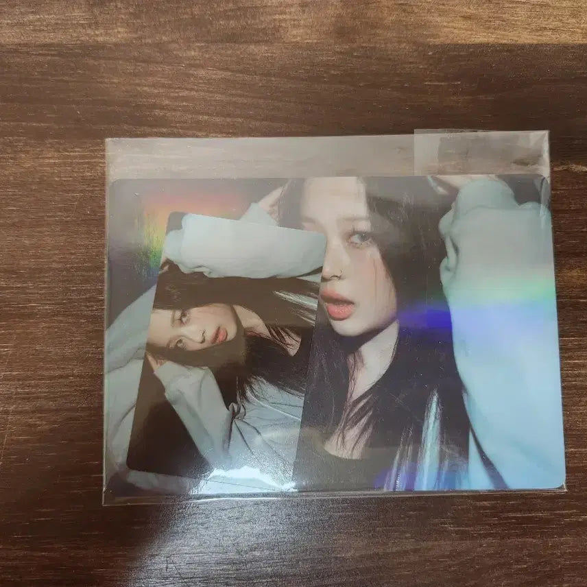 하니 위버스 특전 포카 액자세트