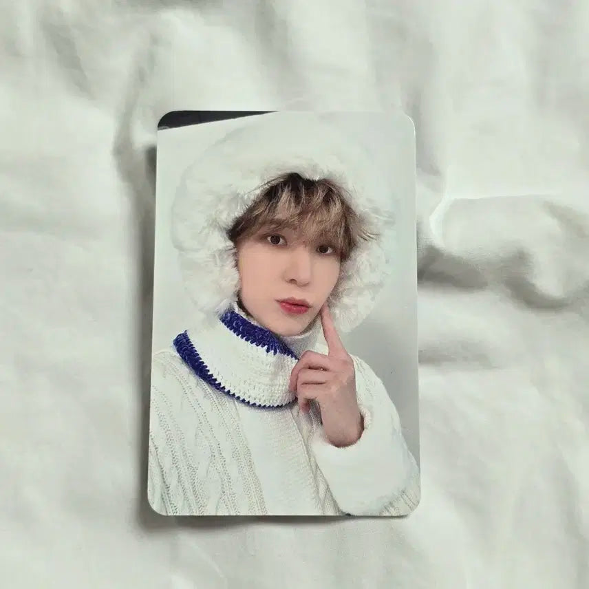 에이티즈 윤호 윈터 후면 싸인 포카 특전