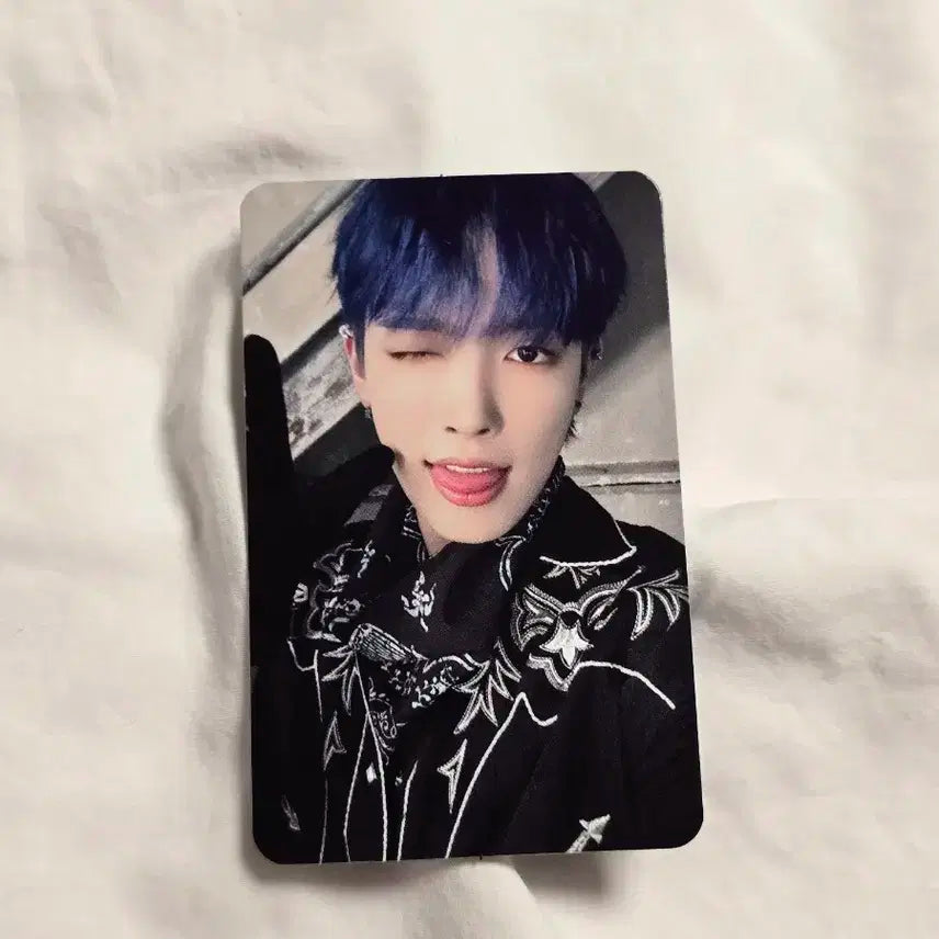 에이티즈 홍중 메롱 포카 미니레코드 예판 미공포