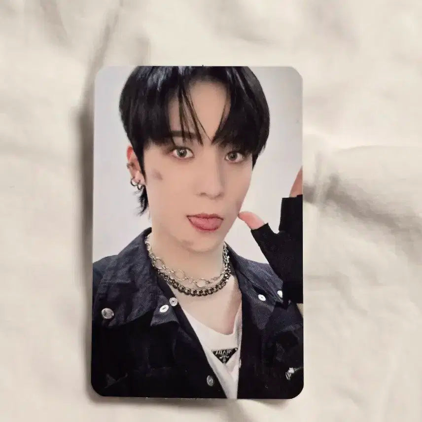 에이티즈 윤호 메롱 포카 미니레코드 예판 미공포