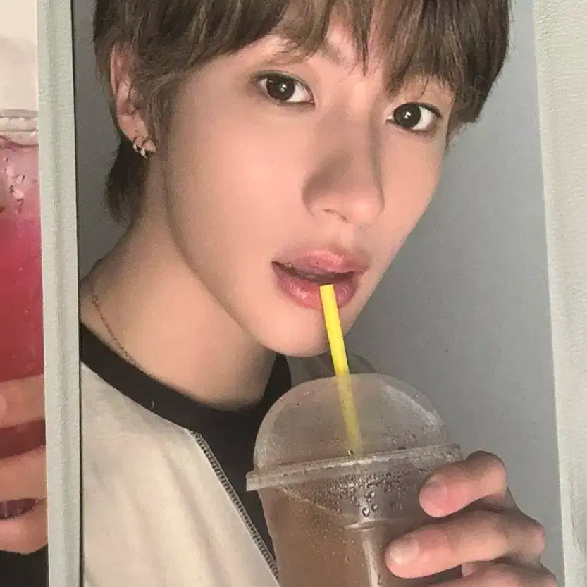 라이즈 앤톤 메가커피 스탬프 특전 포카 포토카드 찬영