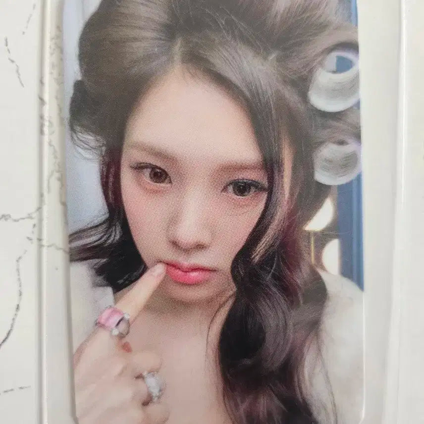 베이비돈크라이 이현 공방포카양도합니다