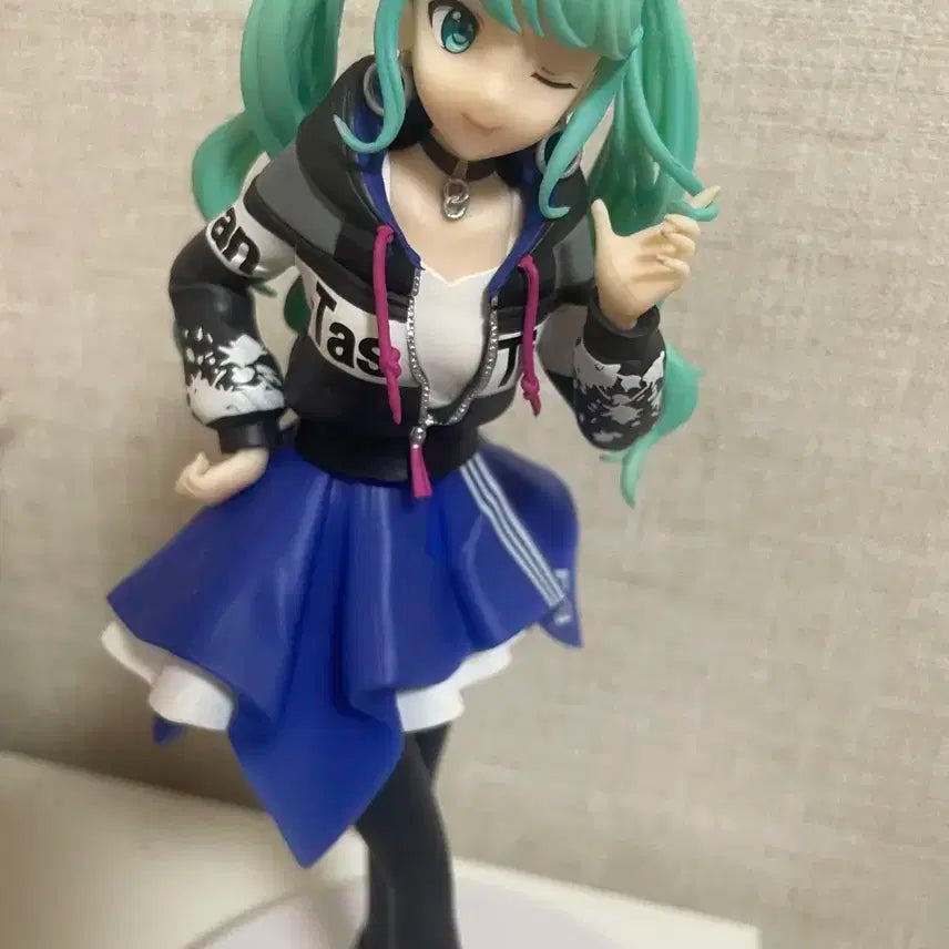 프세카 비배스 미쿠 피규어 2.0