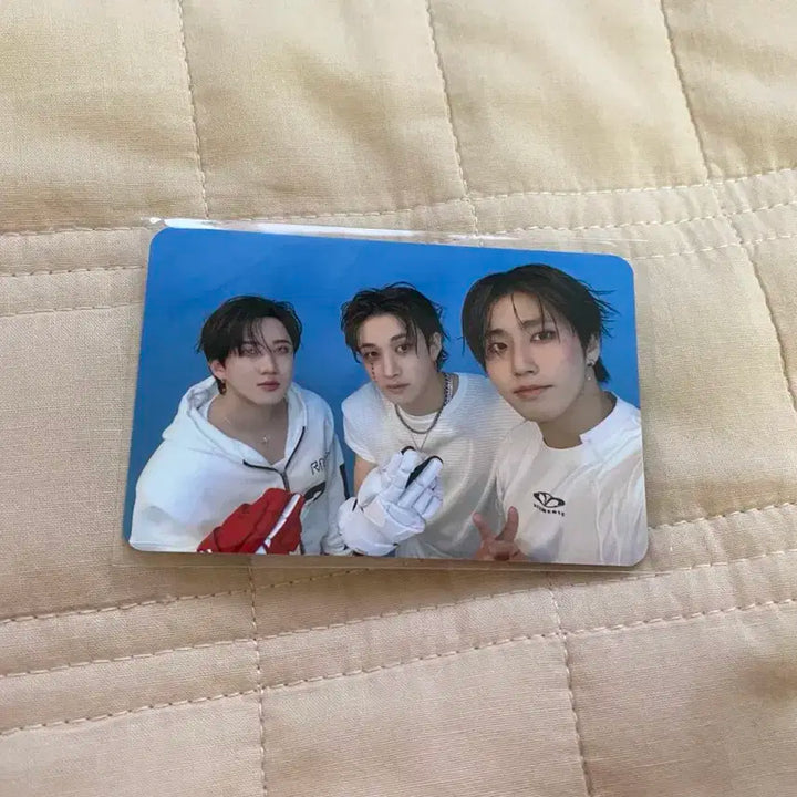 3RACHA 스키즈 팝업 럭드 포카