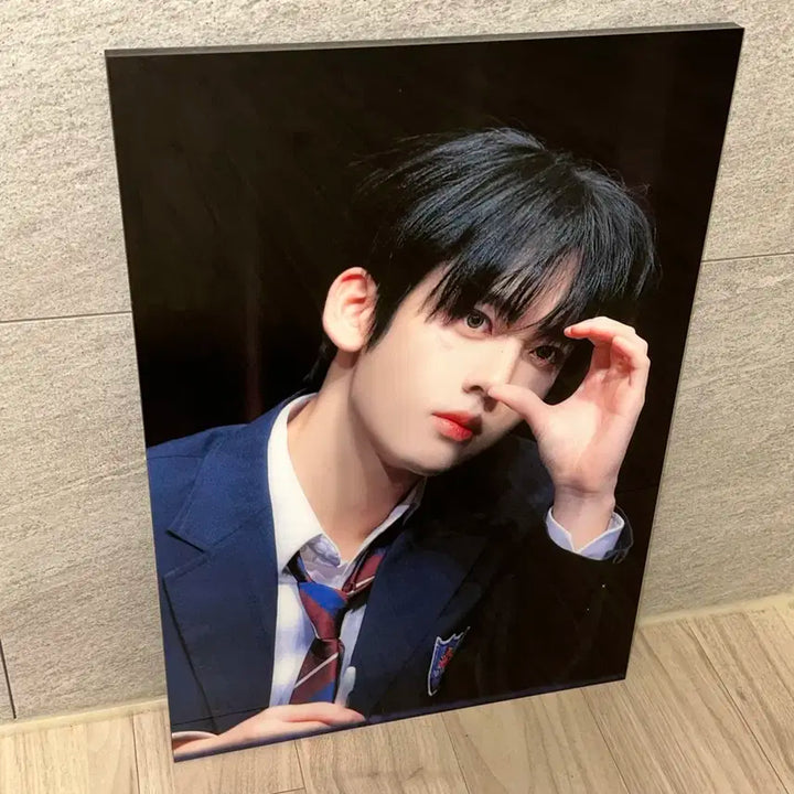 제로베이스원 제베원 한유진 A3 아크릴 액자 양도