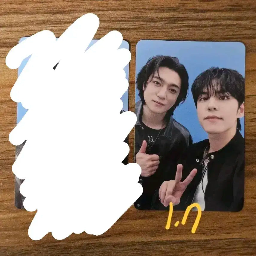 데이식스 데니멀즈 피크닉 매트 포카 원필성진 영케이도운 유닛포카