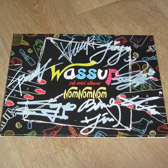 와썹 Wassup 친필싸인 1st 미니앨범 CD - 놈놈놈