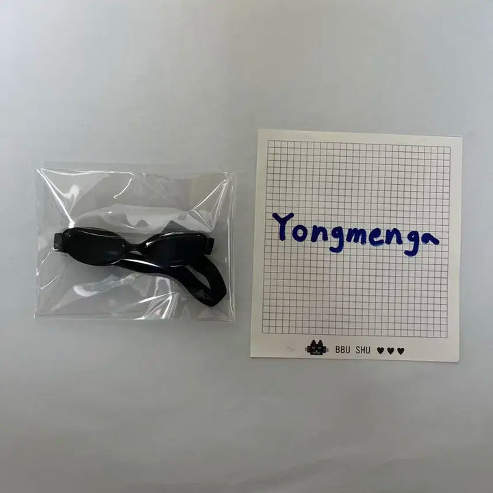 플레이브 BTS 세븐틴 10cm 인형 옷 안경 선글라스