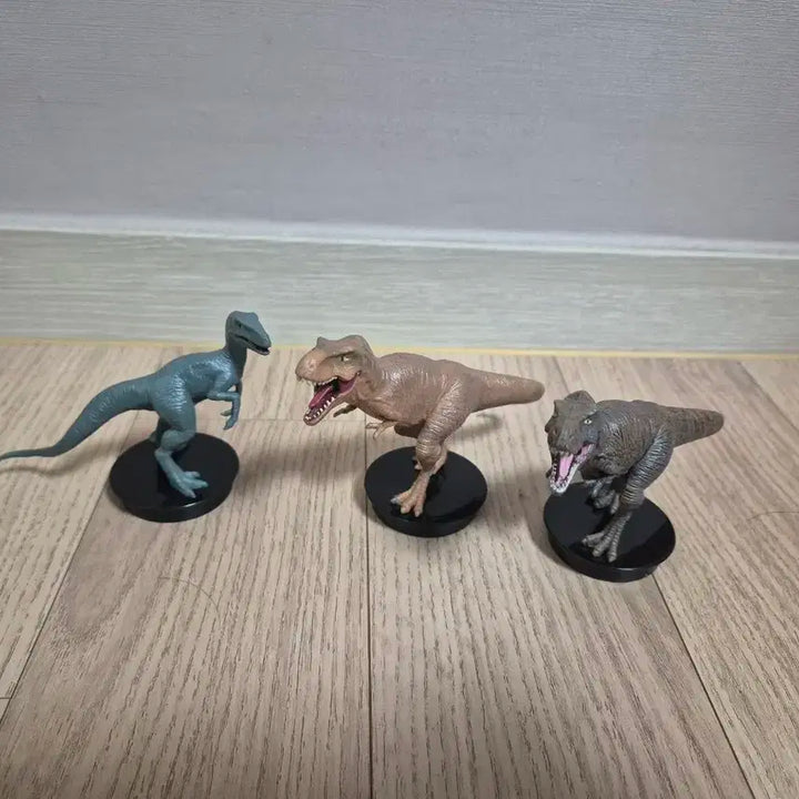 쥬라기월드 CGV 탑퍼 피규어 3종