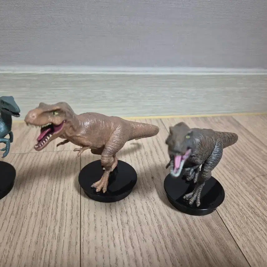 쥬라기월드 CGV 탑퍼 피규어 3종