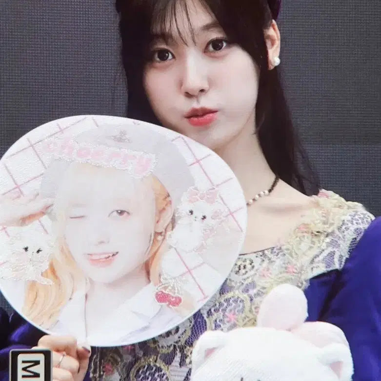 아르테미스 최리 싸인 폴라로이드