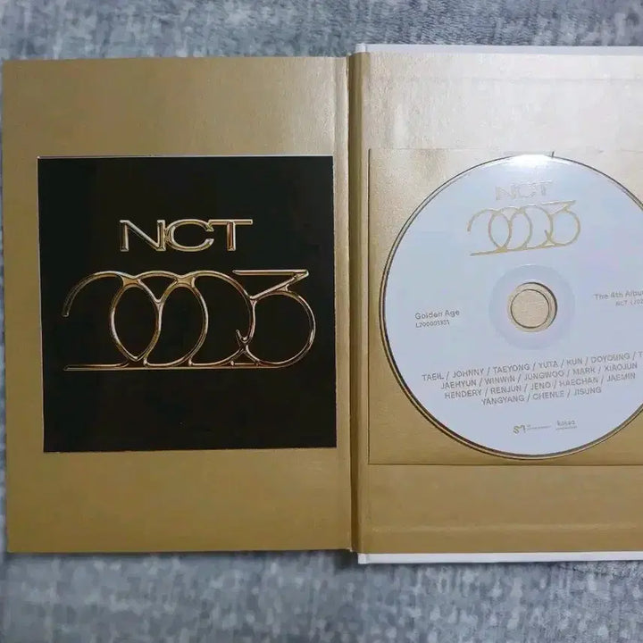 엔시티 UNIVERSE / GOLDEN AGE 앨범