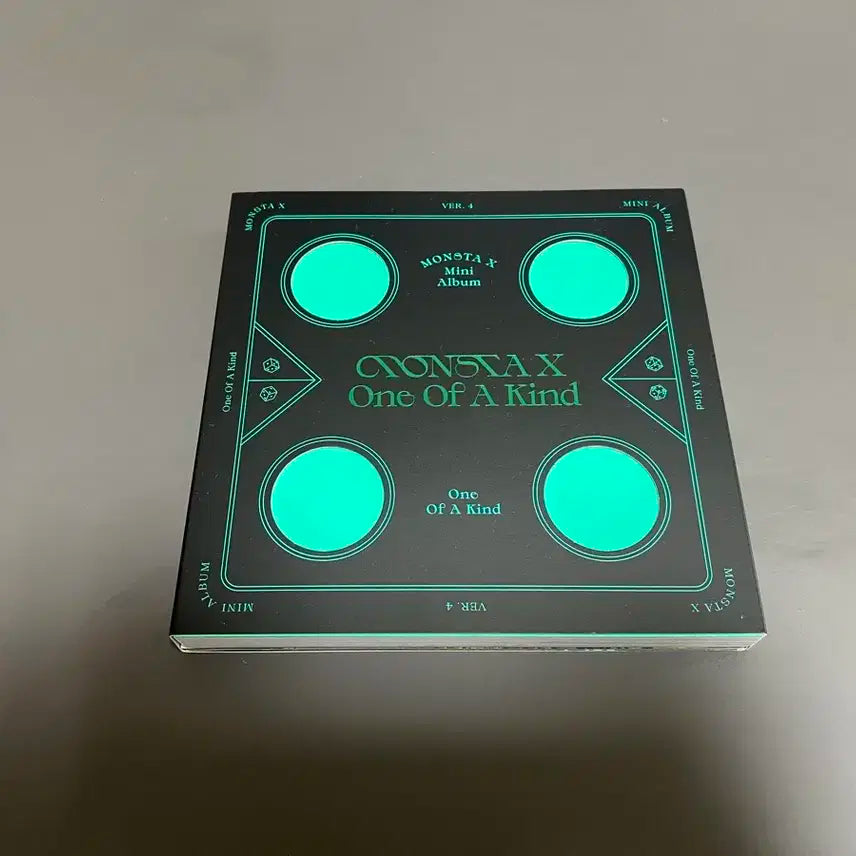 몬스타엑스 One Of A Kind 버전4 앨범