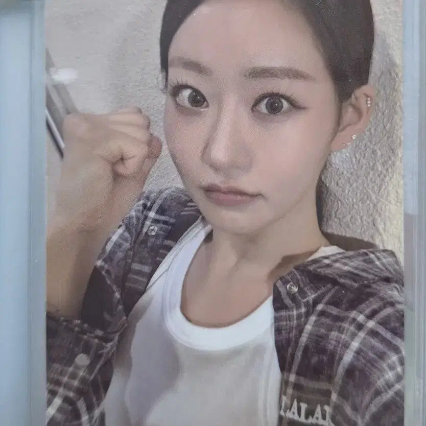 키오프 쥴리 미공포 3개와 블루레이 1개 일괄로 판매합니다!