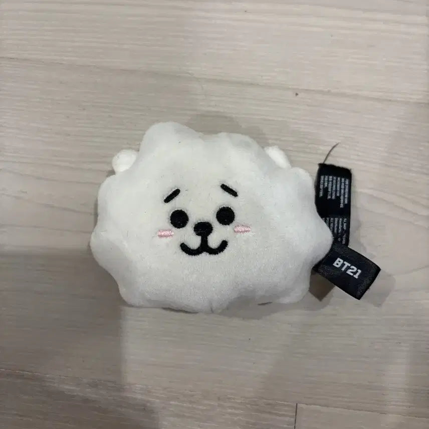 방탄소년단 Bts bt21 굿즈 일괄 양도합니다 인형 스노우볼