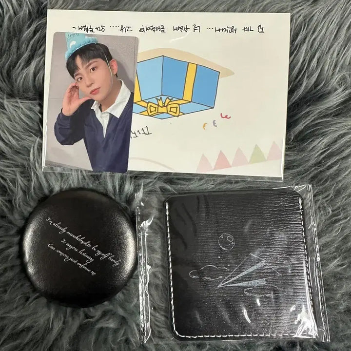 [새 상품] 에이티즈 ATEEZ OUR STORY HBD 손거울 종호