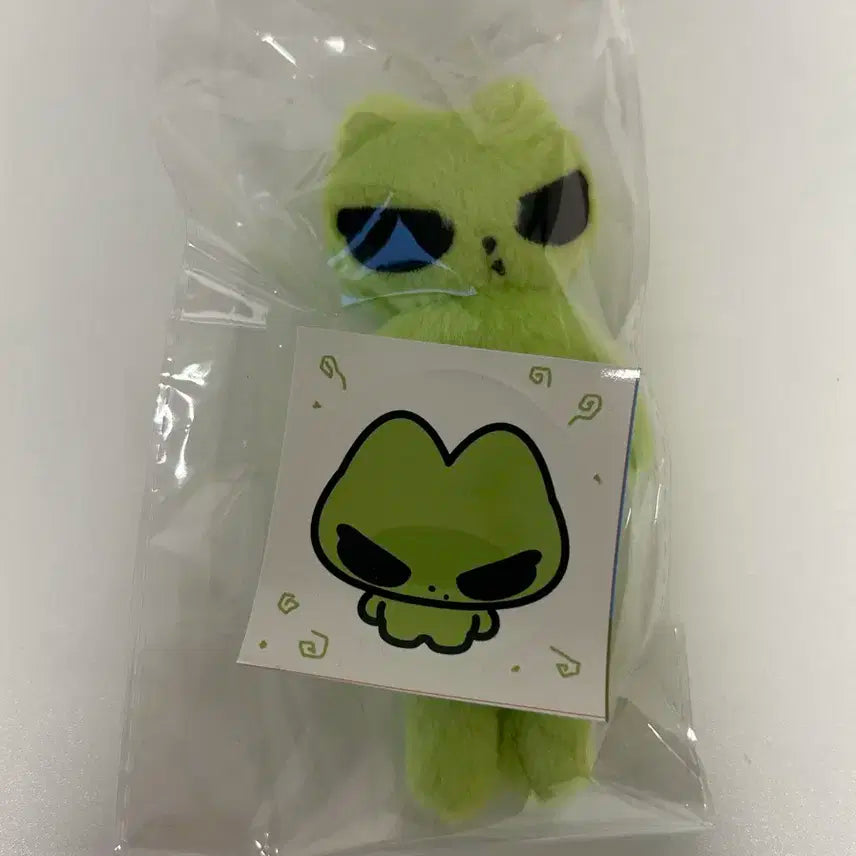 왹먕이 카리나 외계인 인형