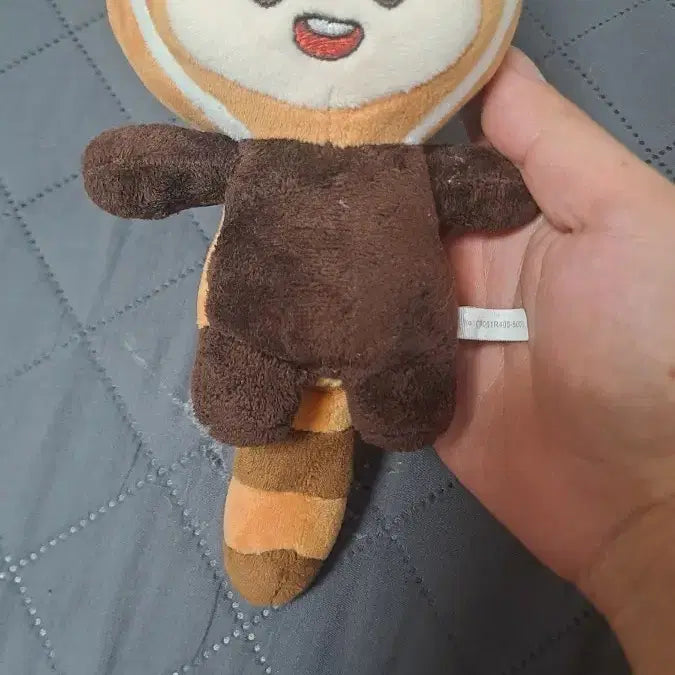 시우민 인형 팝니다