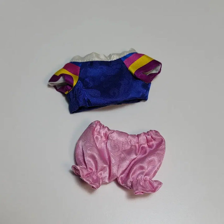 10cm 인형 한복 2종 모두 (원가 이하)