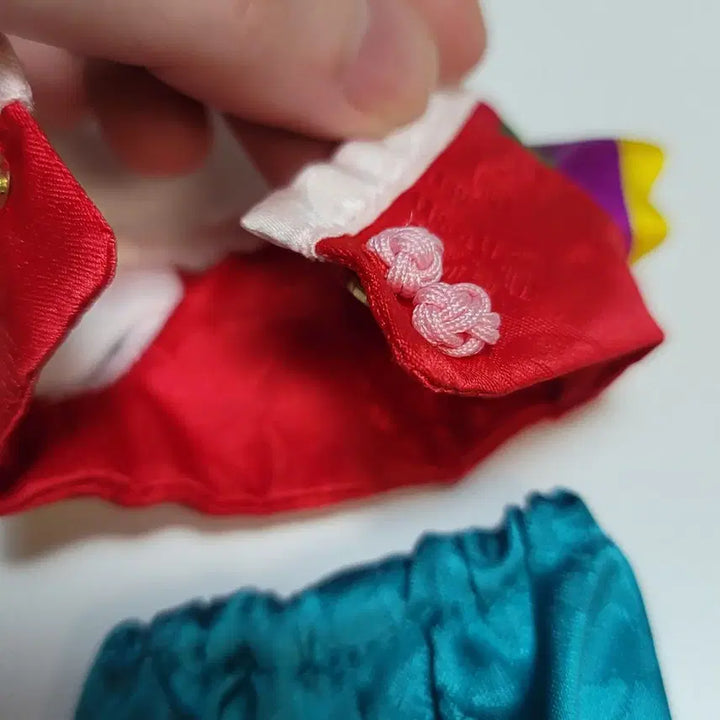 10cm 인형 한복 2종 모두 (원가 이하)