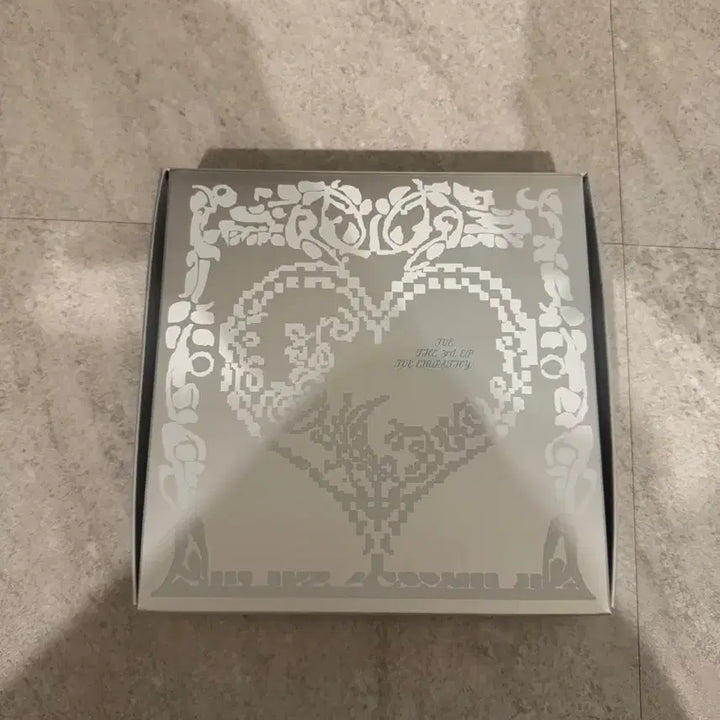 아이브 Empathy앨범(개봉) 전세트 판매합니다.