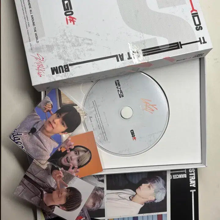 스트레이키즈 GO 공개앨범 + 포토카드