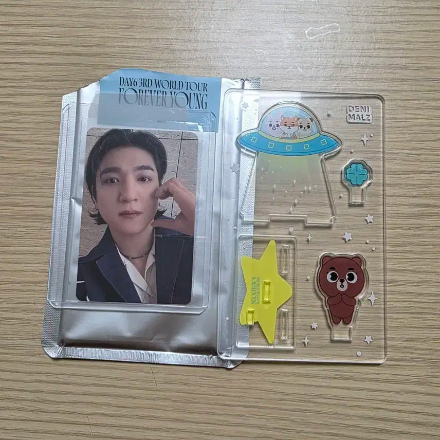 데이식스 포에버영 부산 엠디 아크릴 스탠드 성진