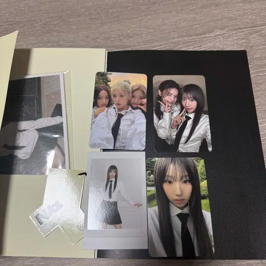 이즈나 Na/Iz ver 개봉 앨범 판매합니다(양도)