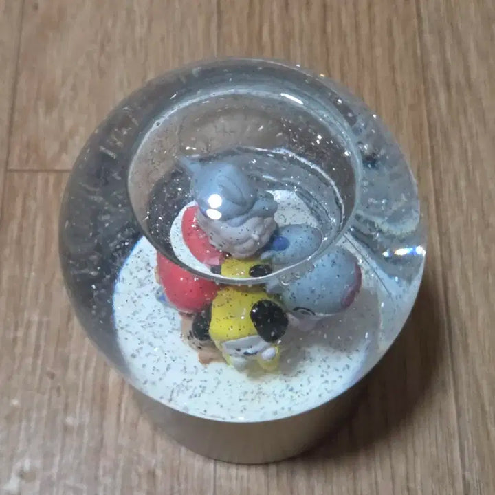 방탄소년단 BT21 스노우볼 피규어