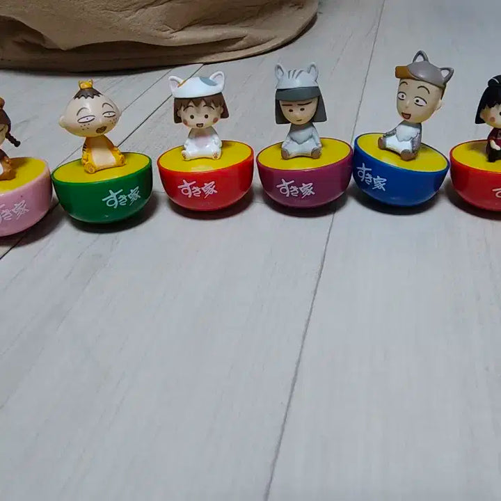 마루코는 아홉살 오뚝이 피규어 치비마루코냥 피규어 6종 팝니다