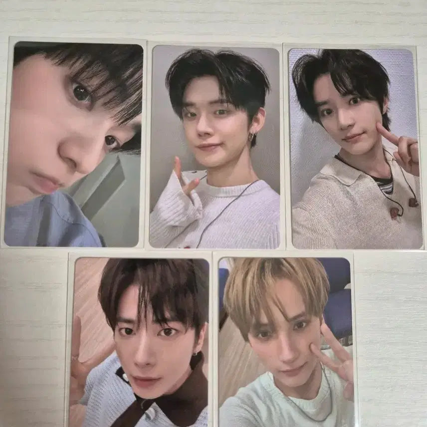 투바투 유니버셜 특전 럭드 양도 수빈 연준 범구 태현 휴닝 세트 포카