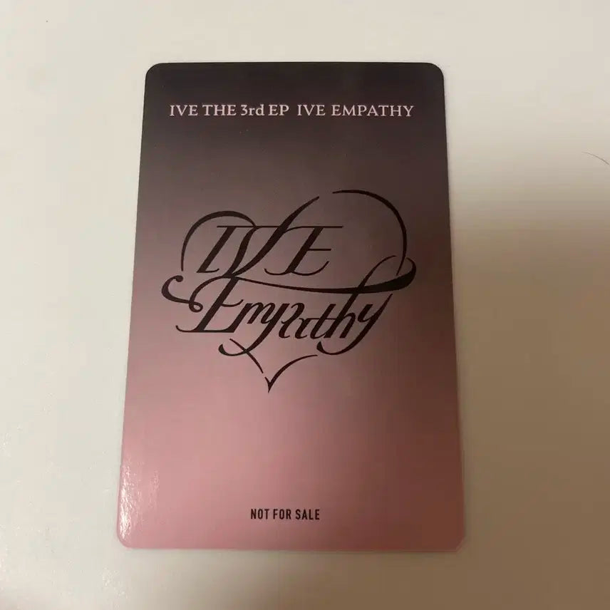 이서 최애 포카 오사카 엠파시 회장한정 이서포카