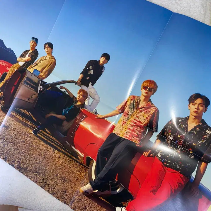 몬스타엑스 All About Luv 핑크 LP 바이닐