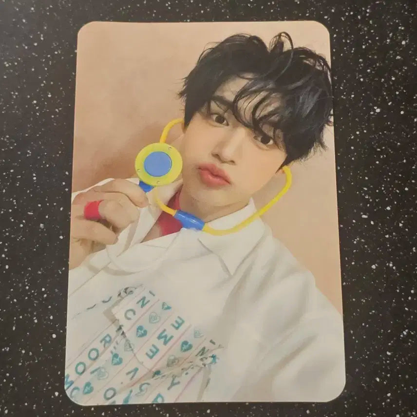 제베원 김지웅 닥터닥터 공방 청진기 포카 미공포 양도합니다